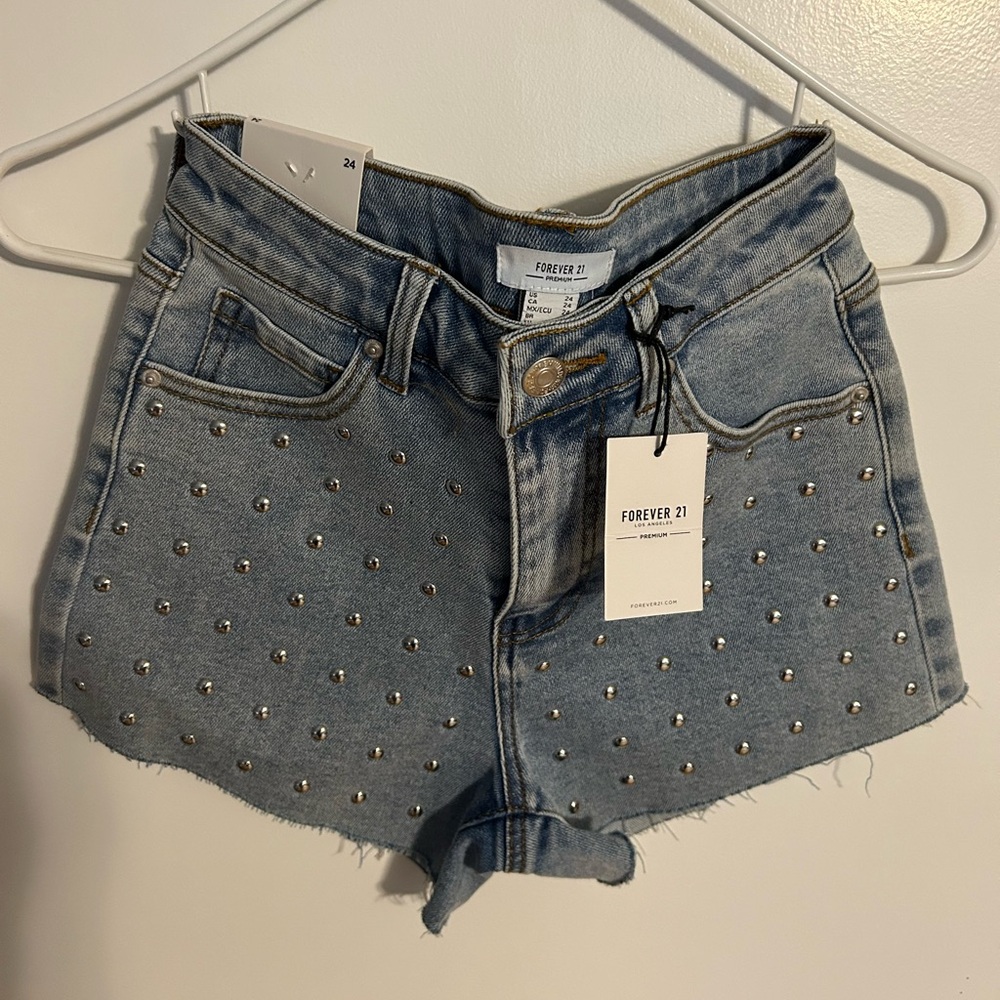 Forever 21 jean shorts size 24 NWT